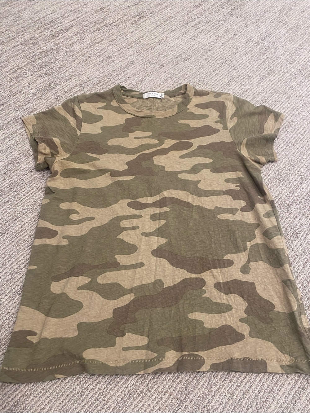 rag & bone women’s Camo Crewneck Tee in Olive and Khaki.